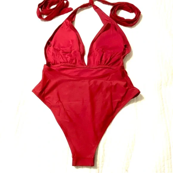 CUPSHE Deep V-Neck One-Piece Swimsuit - Picture 6 of 11